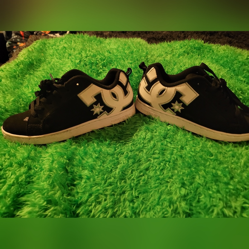 DC women's Black and White Sneakers